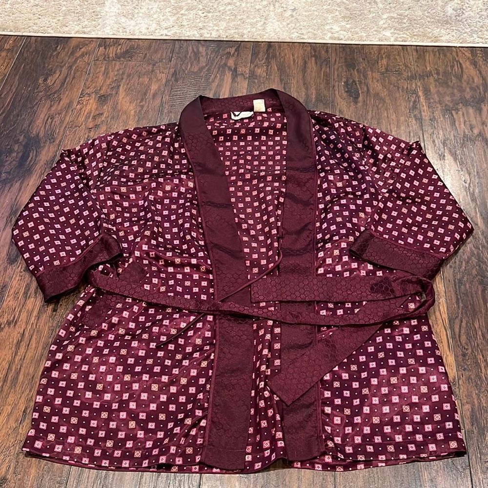 Victoria Secret Kimono Robe One Size 100% Polyester Silky Satin With Pockets GUC